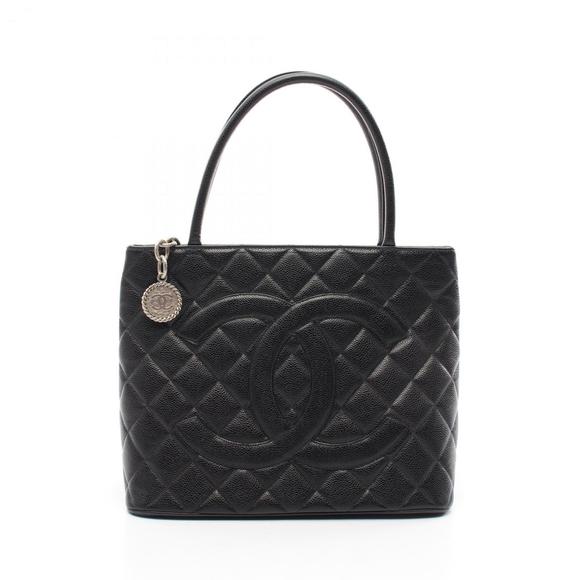 Chanel Medaillon Black Leather handbag - Picture 1 of 9